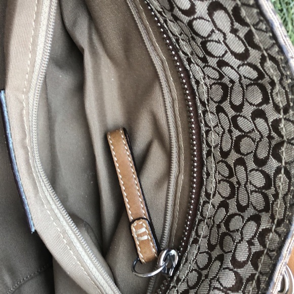 Couch purse 80.00 for sale nice purse for a gift or just for yourself clean nice - Picture 3 of 5